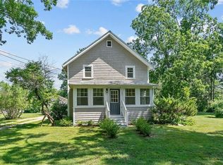 265 Usquepaugh Rd, South Kingstown, RI 02892
