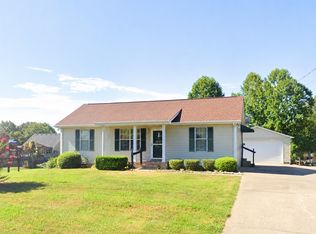 2864 Chinquapin Ln, Clarksville, TN 37043