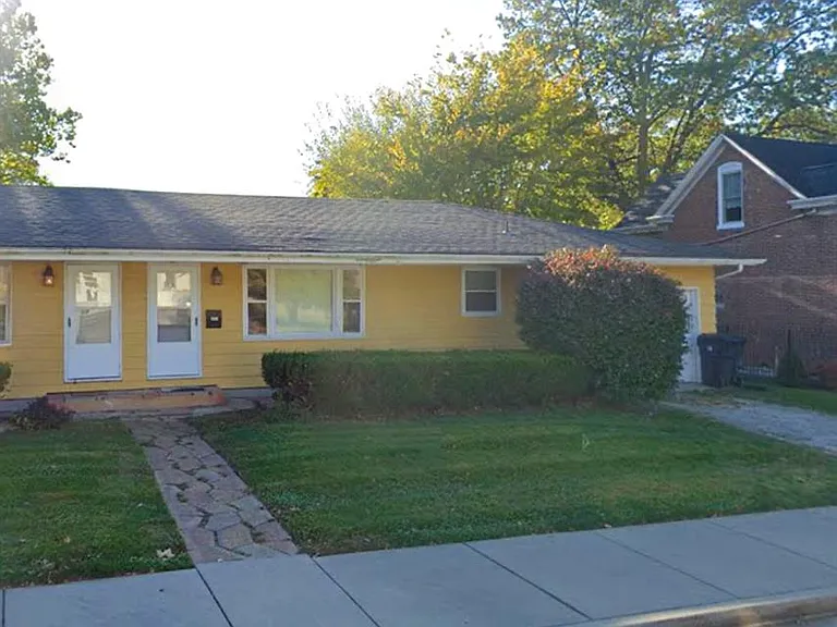 310 S 10th St — Photo 1