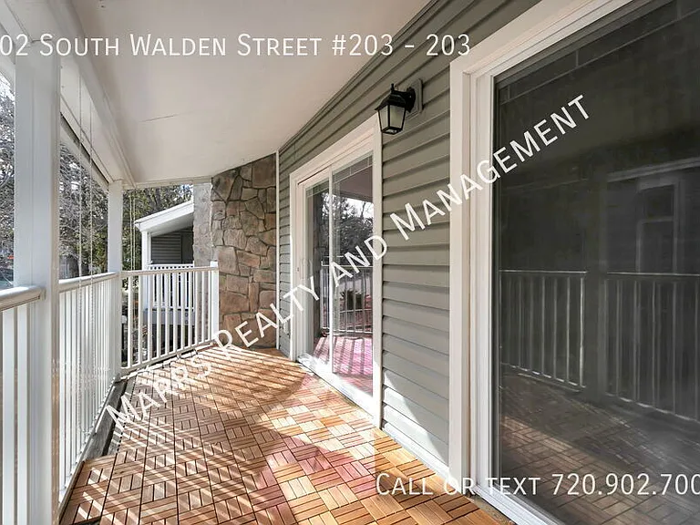 902 S Walden St #203 — Photo 12