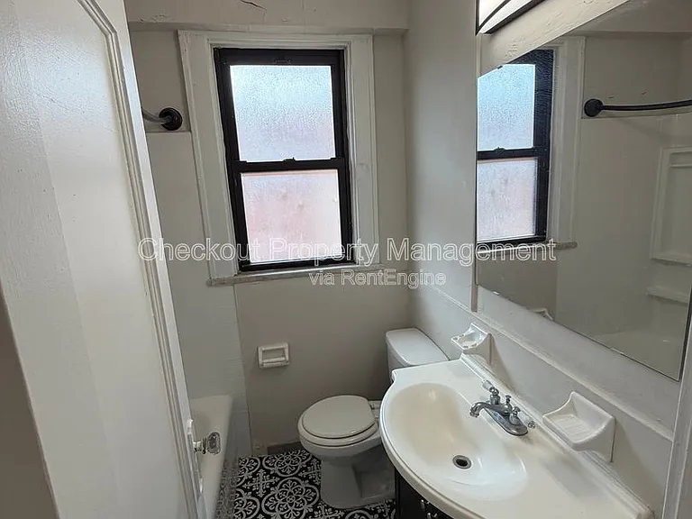 5616 Pershing Ave #64 — Photo 4