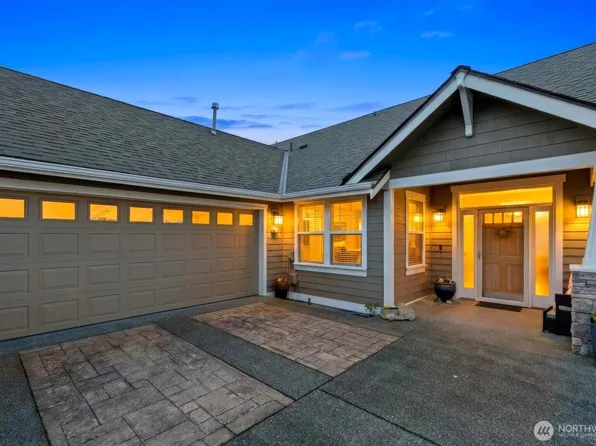 7228 Rosemount Circle, Tacoma, WA 98465