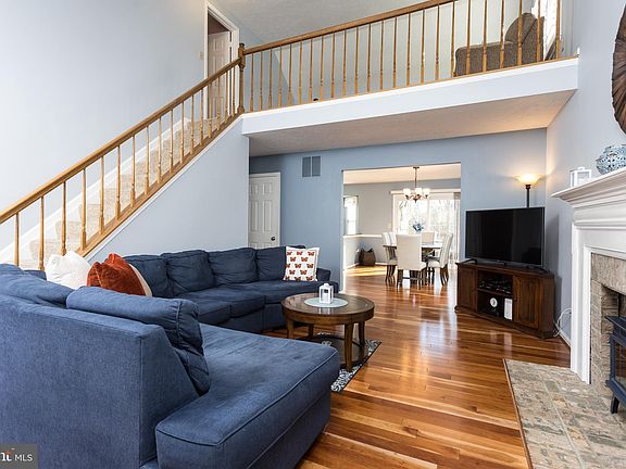 4th image of 501 Hanna Way