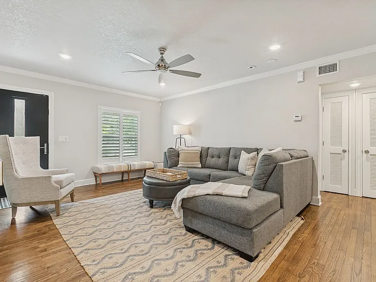 488 E Olmos Dr #1 — Photo 7