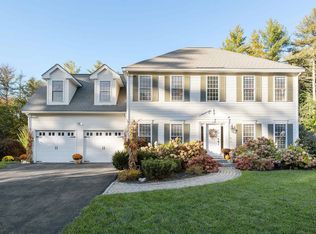 8 Baileys Grn, Bedford, NH 03110