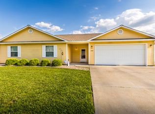 200 Hackberry Ave, Manhattan, KS 66502