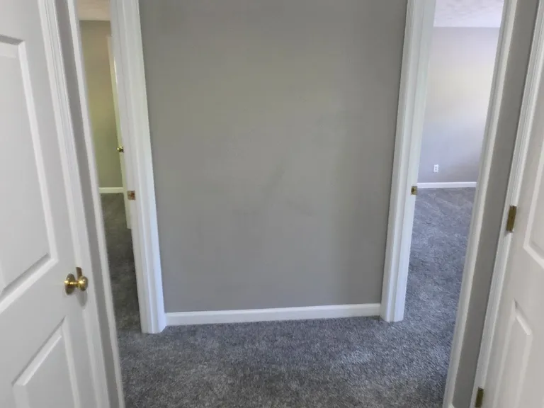 upstairs hallway to two bedrooms