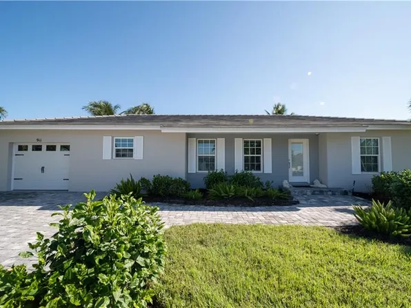 911 Heron Ct, Marco Island, FL 34145