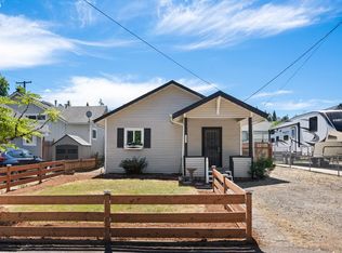 536 Division St, Oregon City, OR 97045