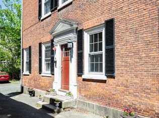22 High St APT 5, Salem, MA 01970