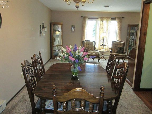4th image of 409 Birchwood Dr