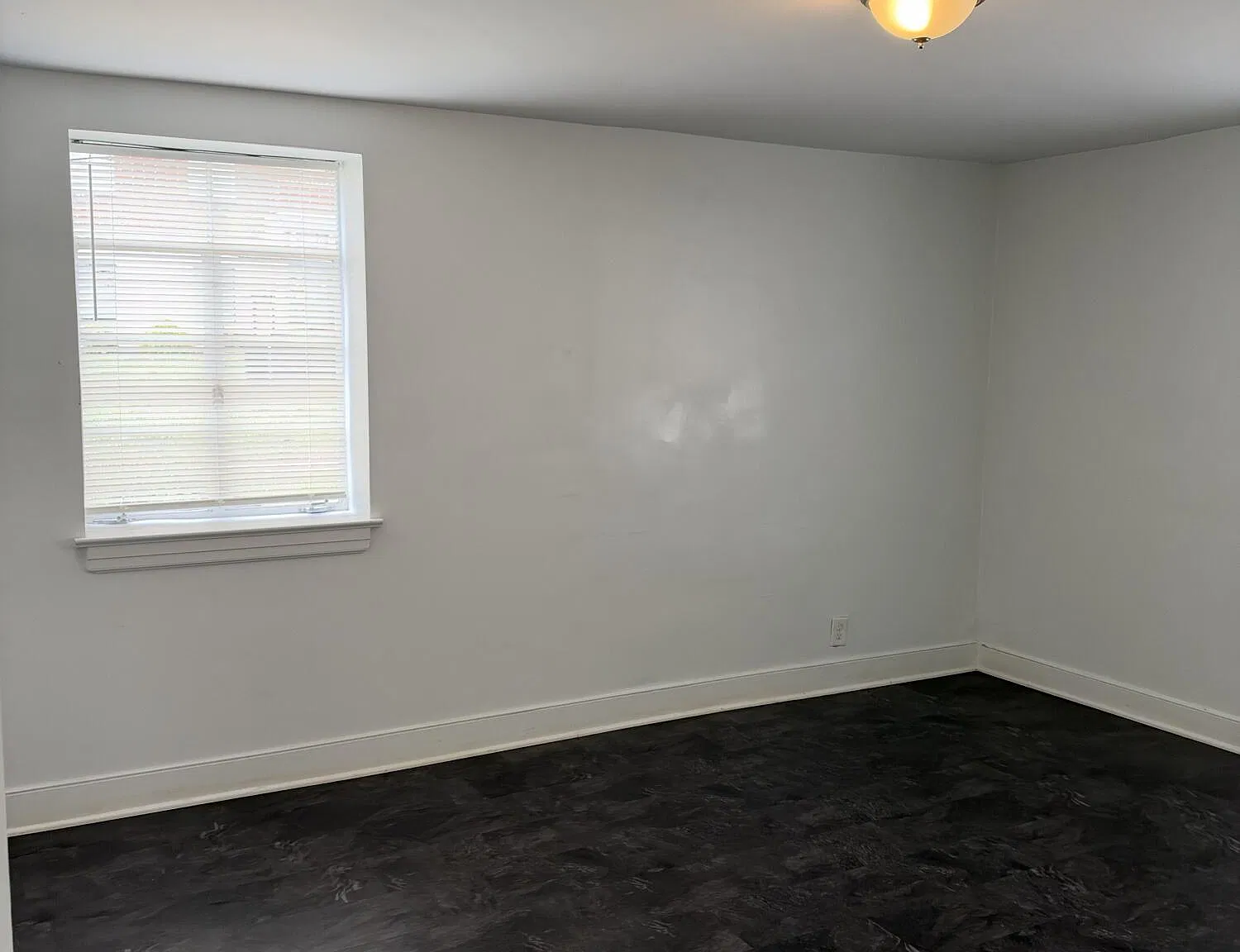 2 bed, 1.0 bath, 850 sqft, $1,125 — Photo 4