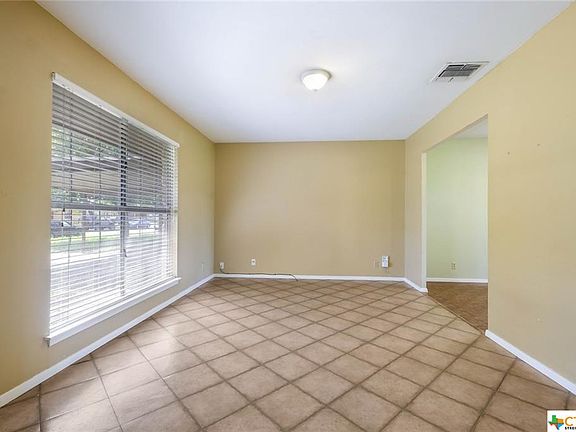 5th image of 717 Brooks Ave
