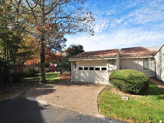 2nd image of 12 Woodland Ct