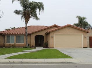 8705 Maracapa St, Bakersfield, CA