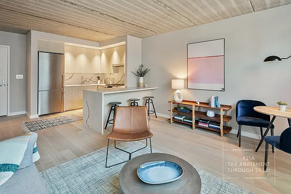 Sold by MNS | media 4