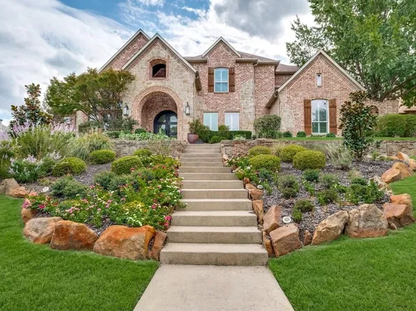 2614 Queen Elizabeth Blvd, The Colony, TX 75056