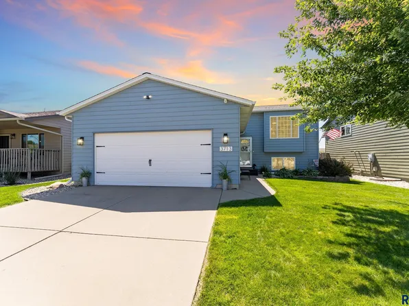 3713 W 90th St, Sioux Falls, SD 57108