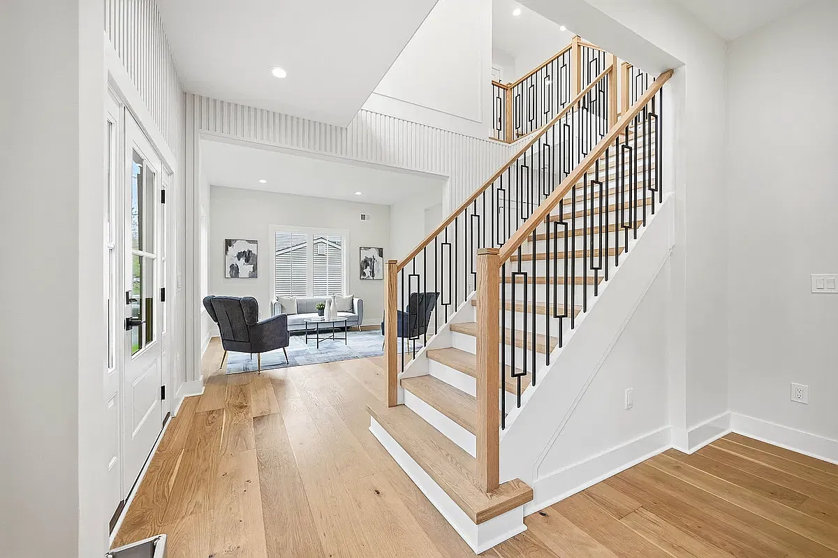 6 bed, 5.5 bath, $14,500 — Photo 4