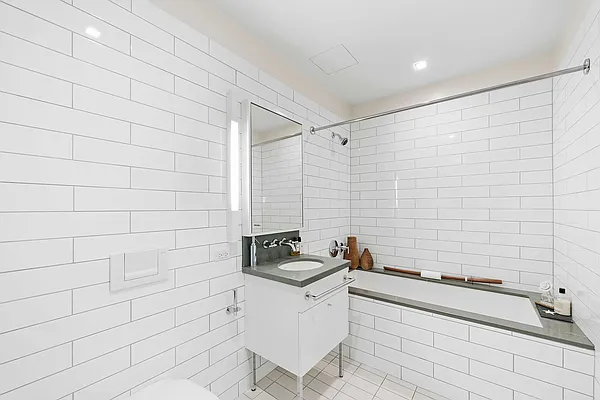 Rented by Compass | media 22