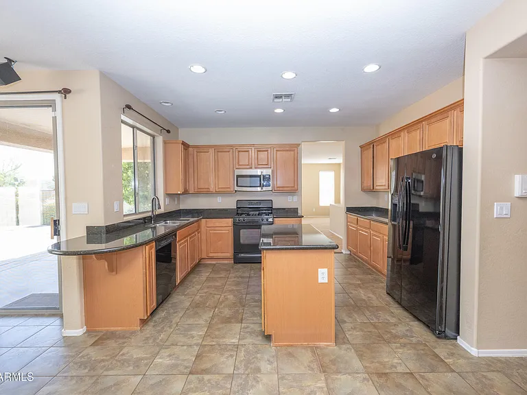 2023 W Shackleton Dr — Photo 13