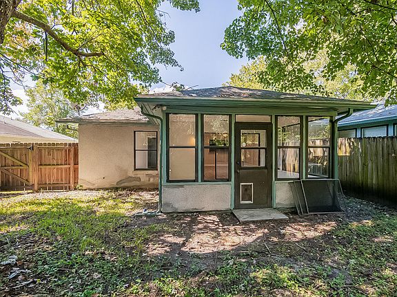 5th image of 8713 Pinevalley Ln