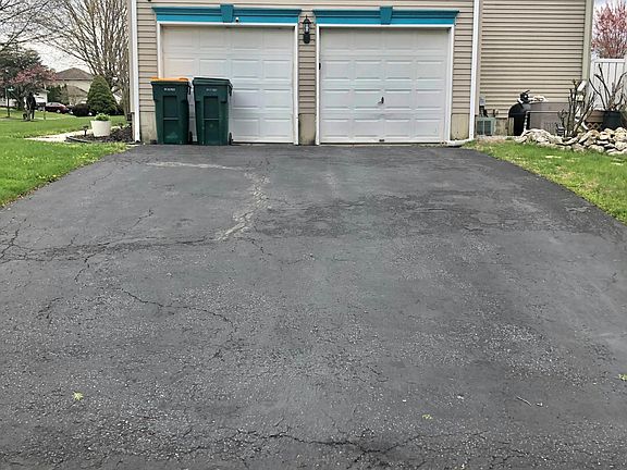 4th image of 3101 Glen Ave