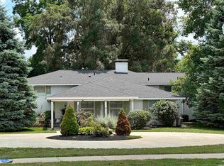9601 W Smith St, Yorktown, IN 47396