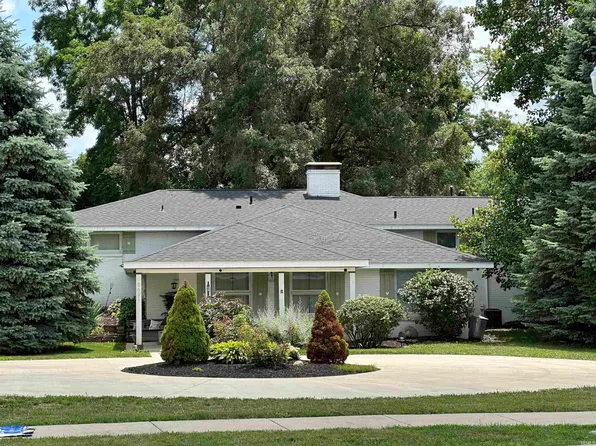 9601 W Smith St, Yorktown, IN 47396