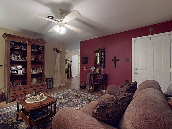 4th image of 319 N 35th St