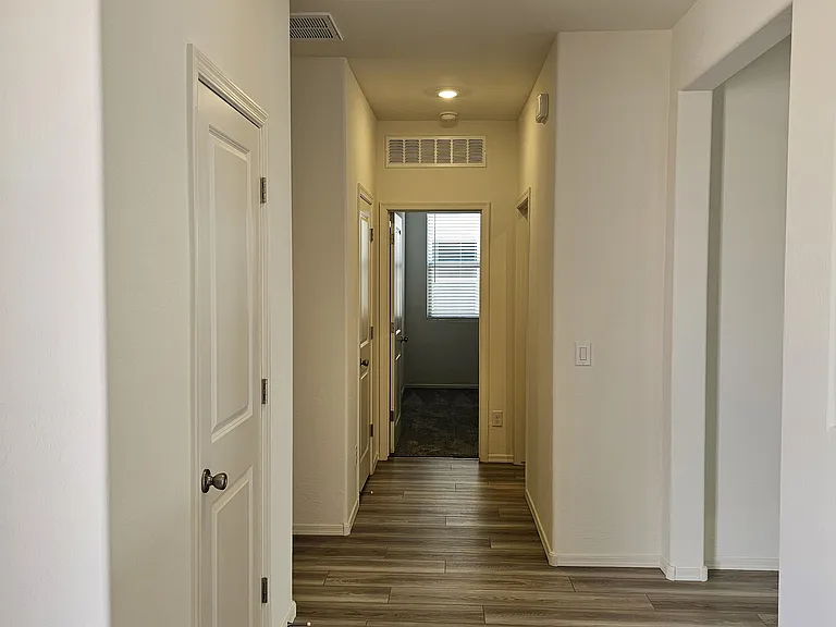 1447 W Pima Ave — Photo 11