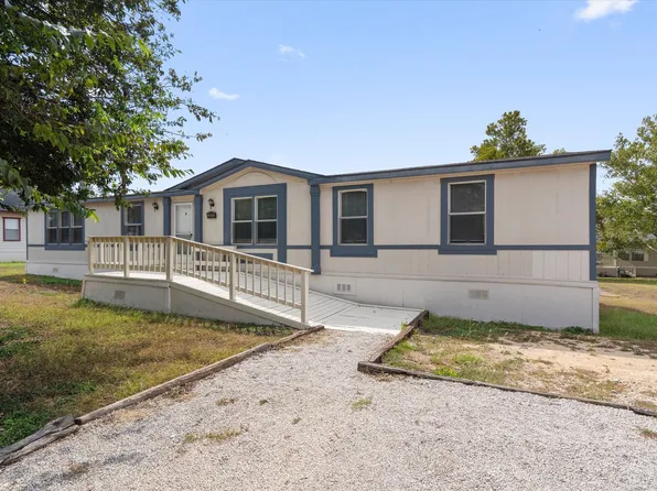 3075 Old Black Colony Rd, Buda, TX 78610