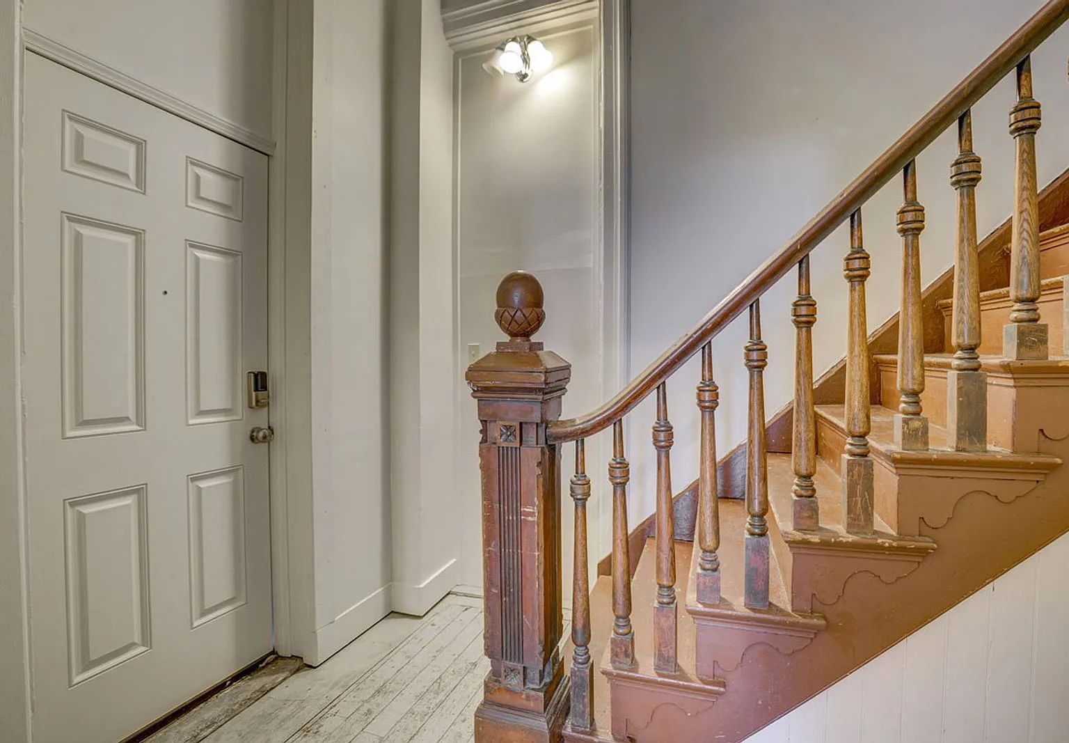 5 bed, 2.0 bath, $575 — Photo 4