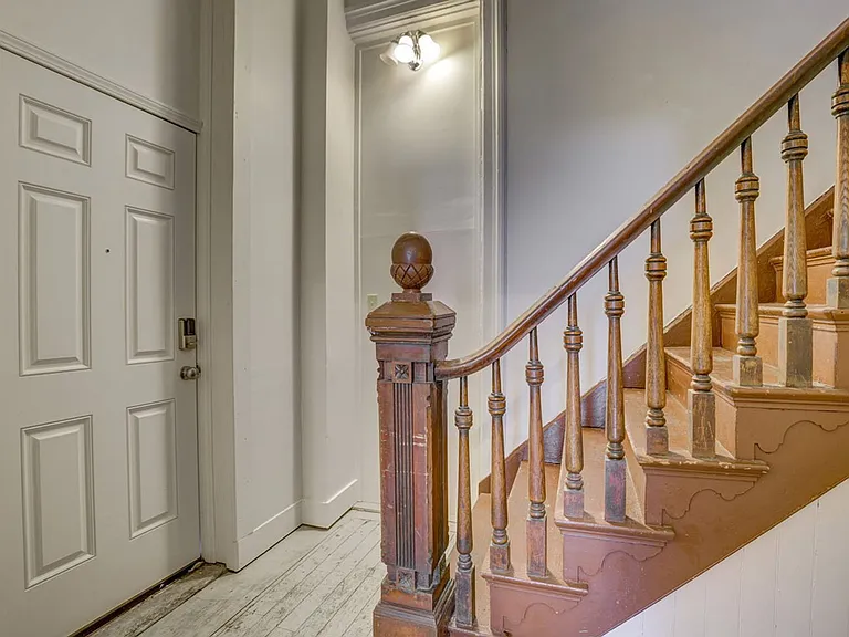 2235 Victor St #1B — Photo 4