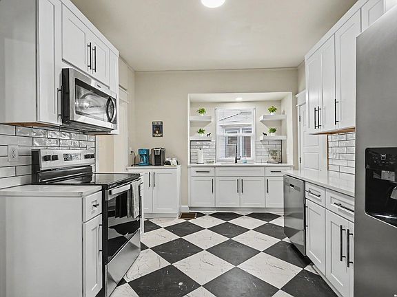 5th image of 1521 Rhode Island St