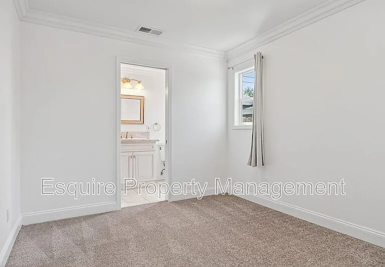 1218 N Olive St #A — Photo 14