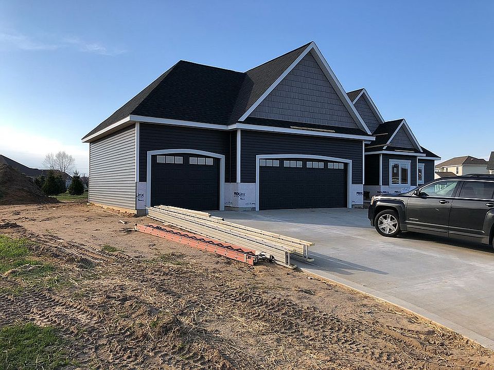 2nd image of 50879 Ryehill Dr