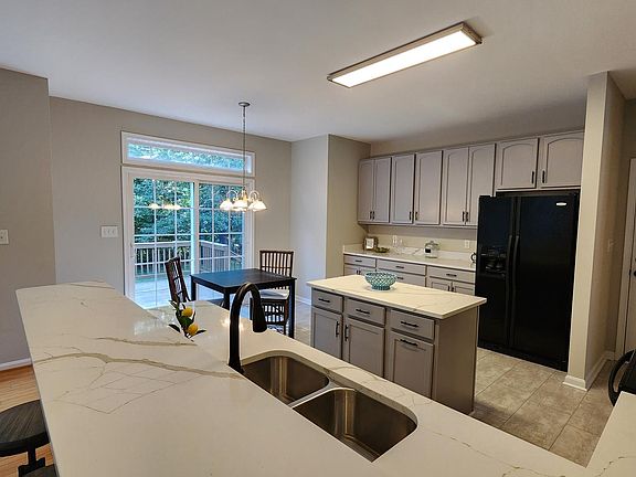 4th image of 10906 Maranda Ct