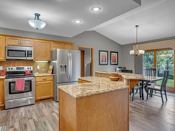 5th image of 505 Wedgewood Ct