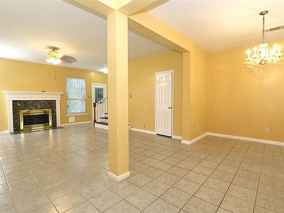 3rd image of 10215 Finchwood Ln