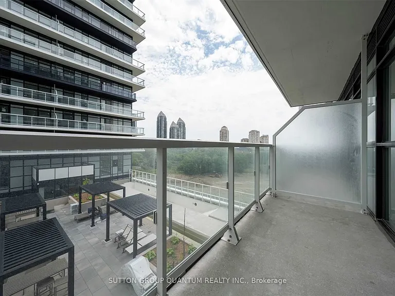 251 Manitoba St #614 — Photo 9