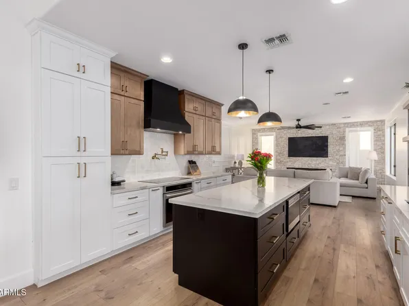 3238 E MACAW Court, Gilbert, AZ 85297