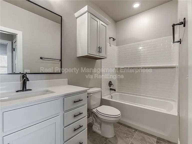 8104 NW 151st Cir — Photo 27