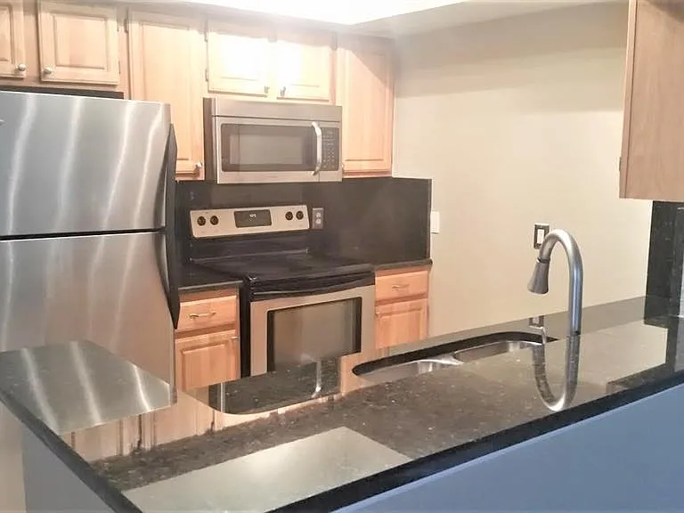 13015 Plantation Park Cir #1017 — Photo 6