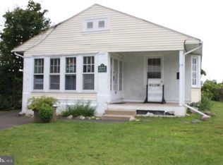 114 Evergreen Ave, Warminster, PA 18974