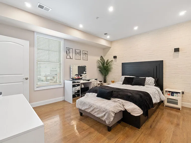 16 Troy St #201 — Photo 13