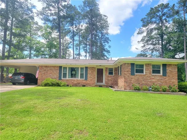 208 Harrell Ave, Winnfield, LA 71483