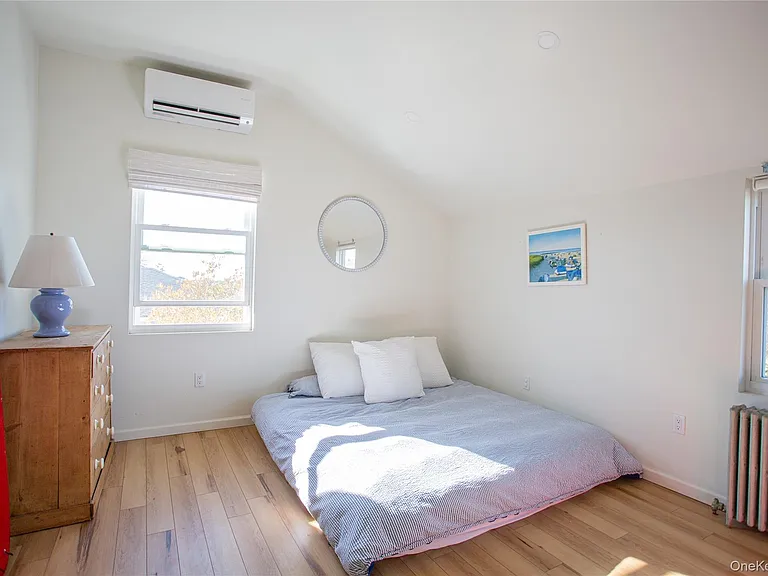 2175 Bay Blvd — Photo 24