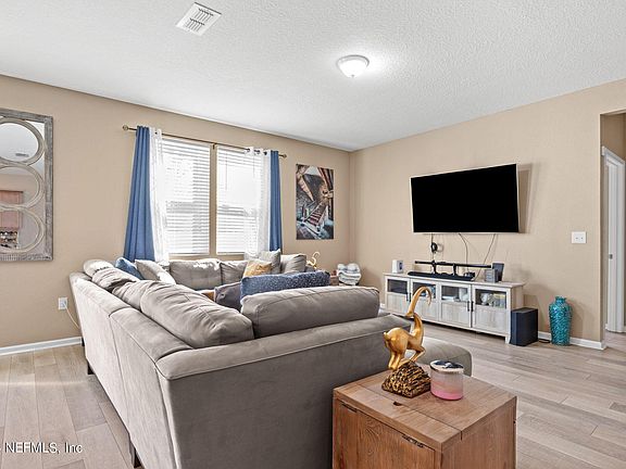4th image of 6836 SANDLE Drive