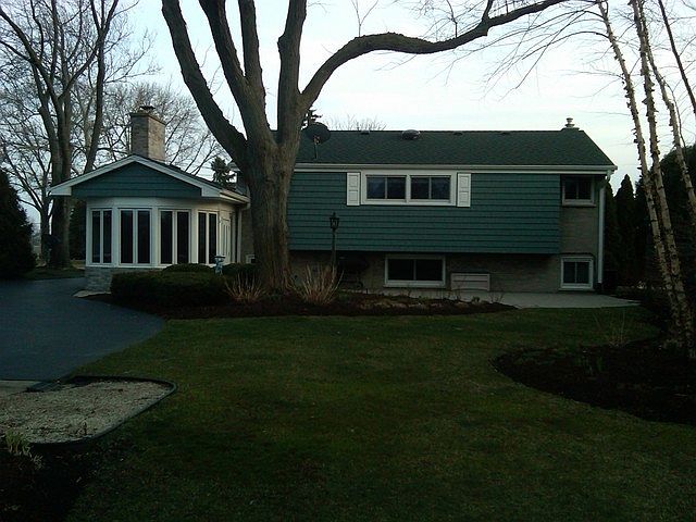 2nd image of 8406 W Crain St